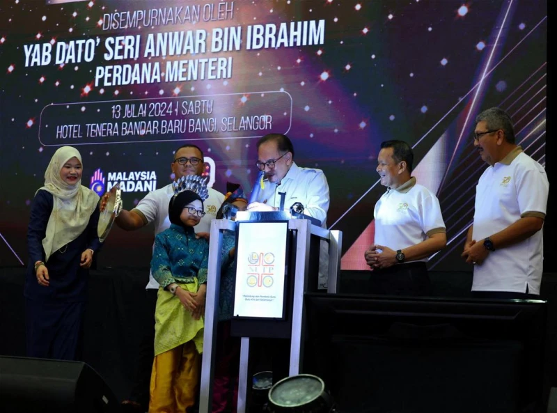 安華:儘管國債達1.5兆 政府將實踐公務員加薪承諾