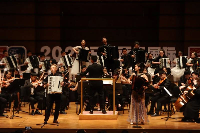 國際青少年手風琴藝術節開幕 張慶信:打造大馬為全球文化旅遊熱門點