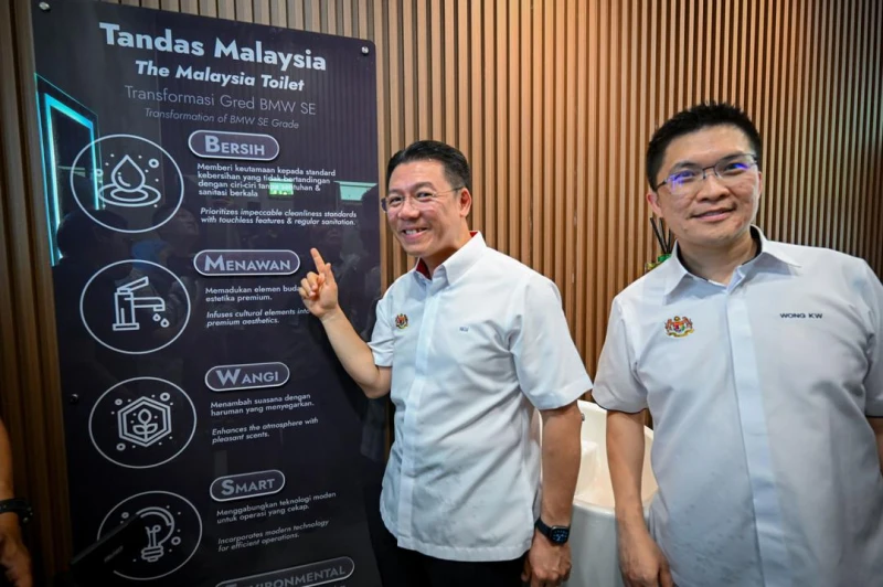 全馬首座BMW特別版公廁竣工 倪可敏:太平最美麗公廁