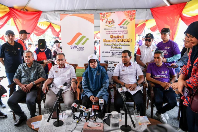 不理會馬智禮辭職要求 艾曼阿蒂拉專注為民服務